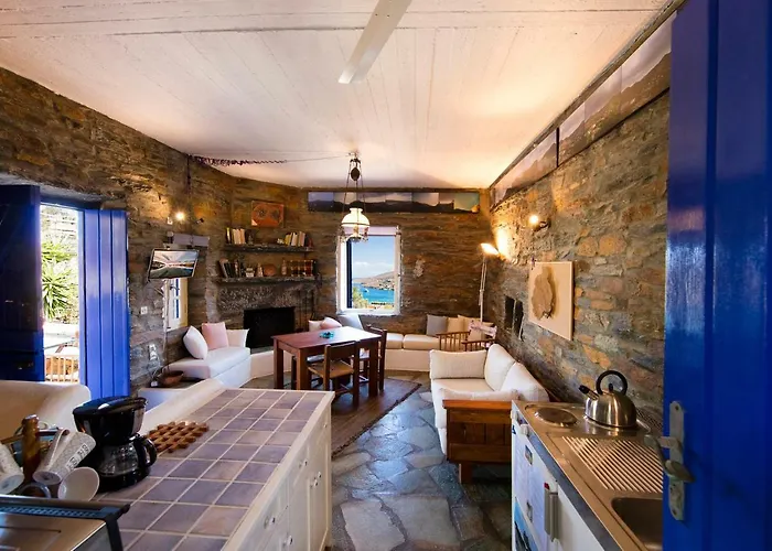 別荘 Stone House With A Magical View *